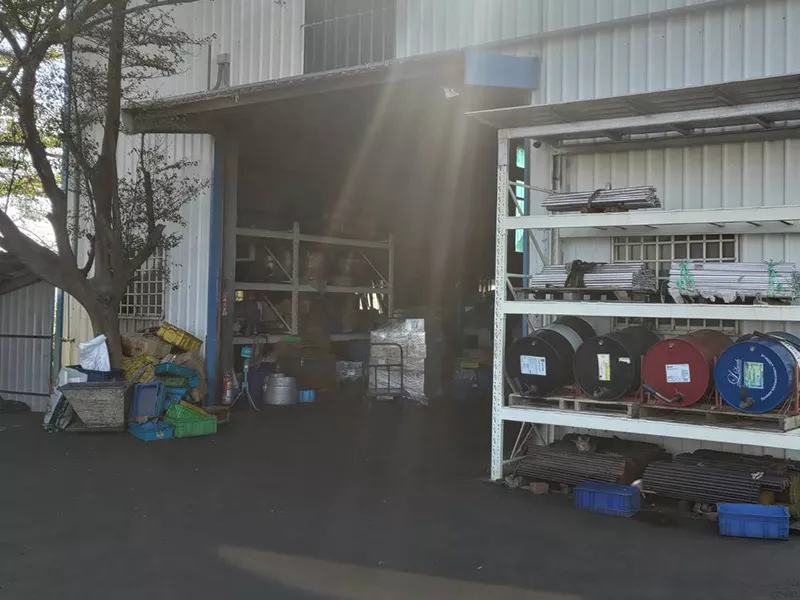 專精於車床與CNC電腦加工技藝